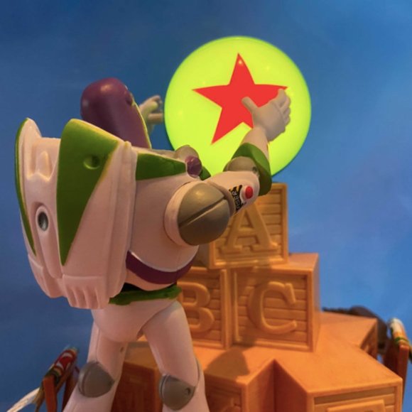 Happy Holidays “Toy Story” Popcorn Bucket - Picture 6 of 9